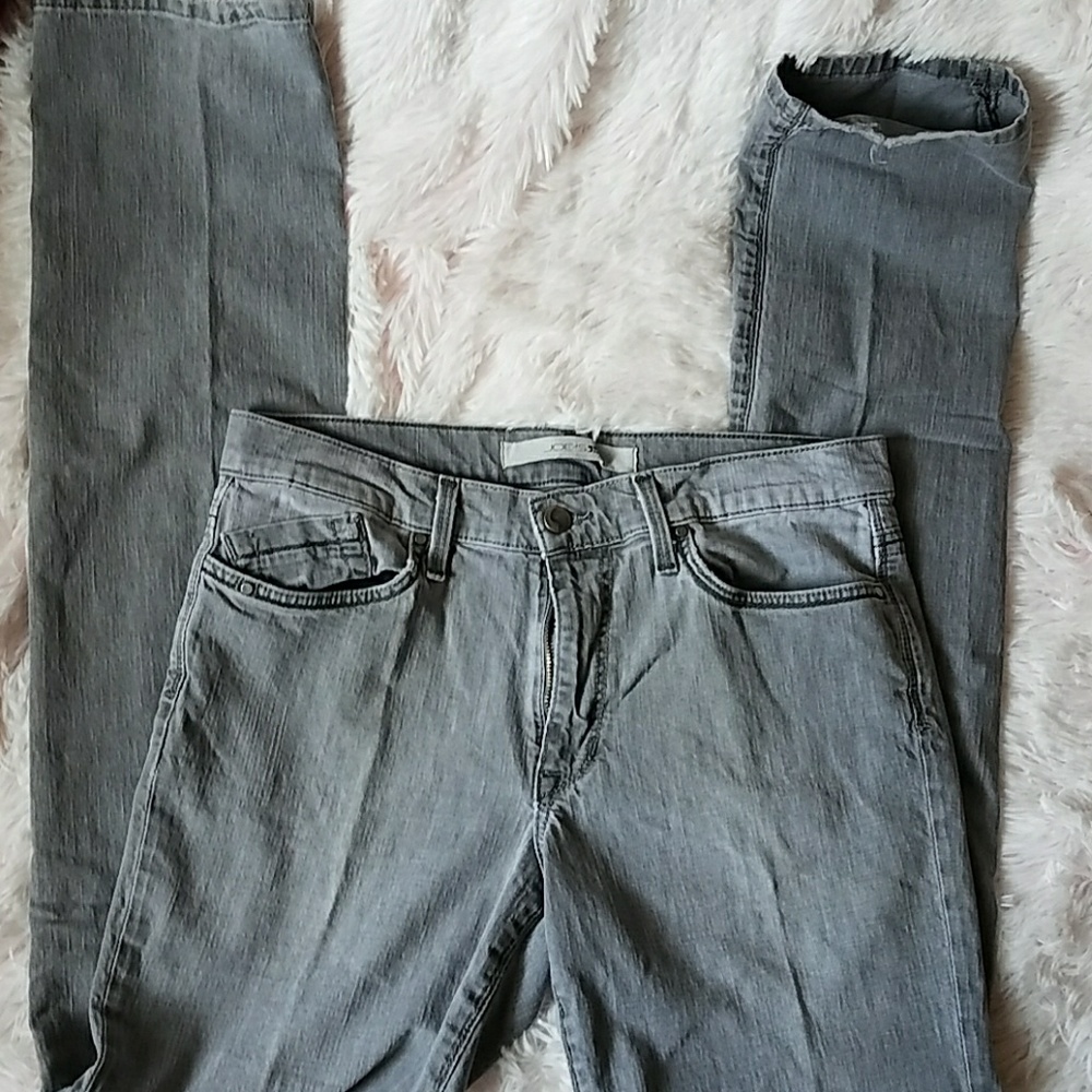 Joe's Jeans Brixton Straight and Narrow Jeans